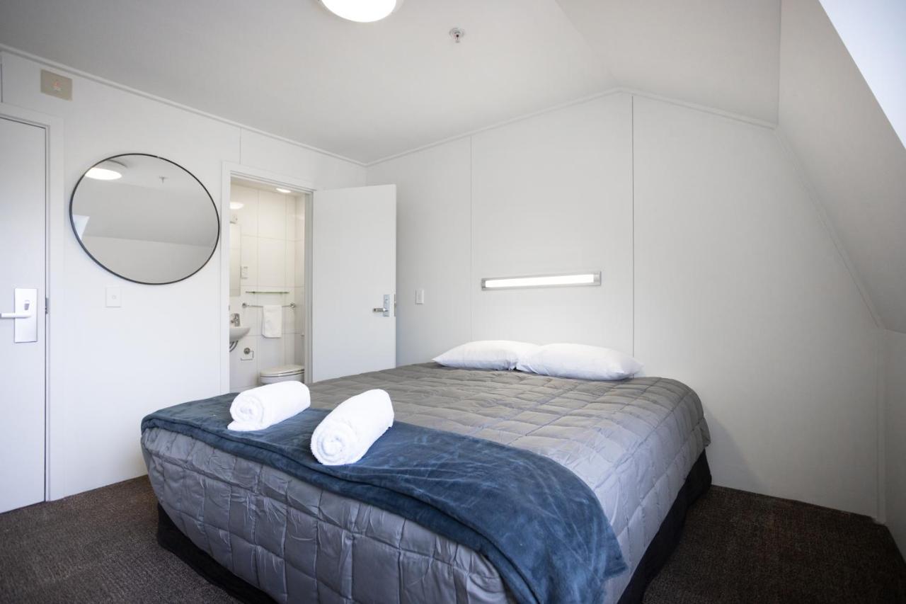 The Brownston Hostel Wanaka Exteriör bild