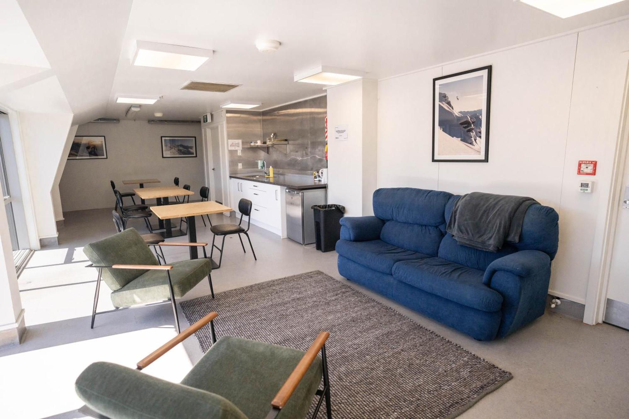 The Brownston Hostel Wanaka Exteriör bild