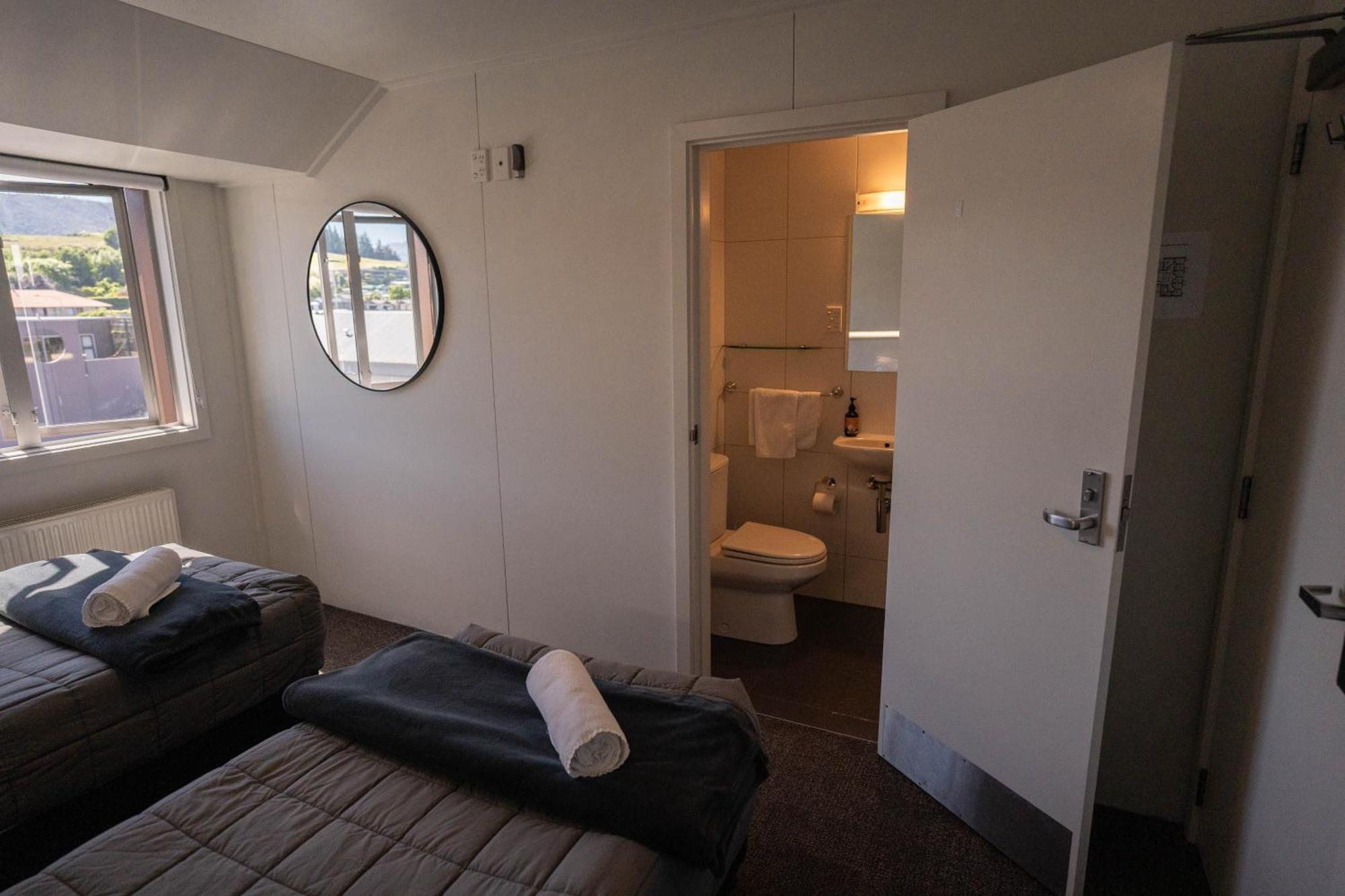 The Brownston Hostel Wanaka Exteriör bild