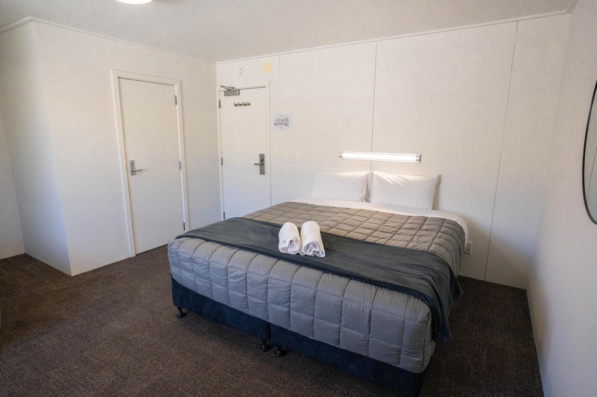 The Brownston Hostel Wanaka Exteriör bild
