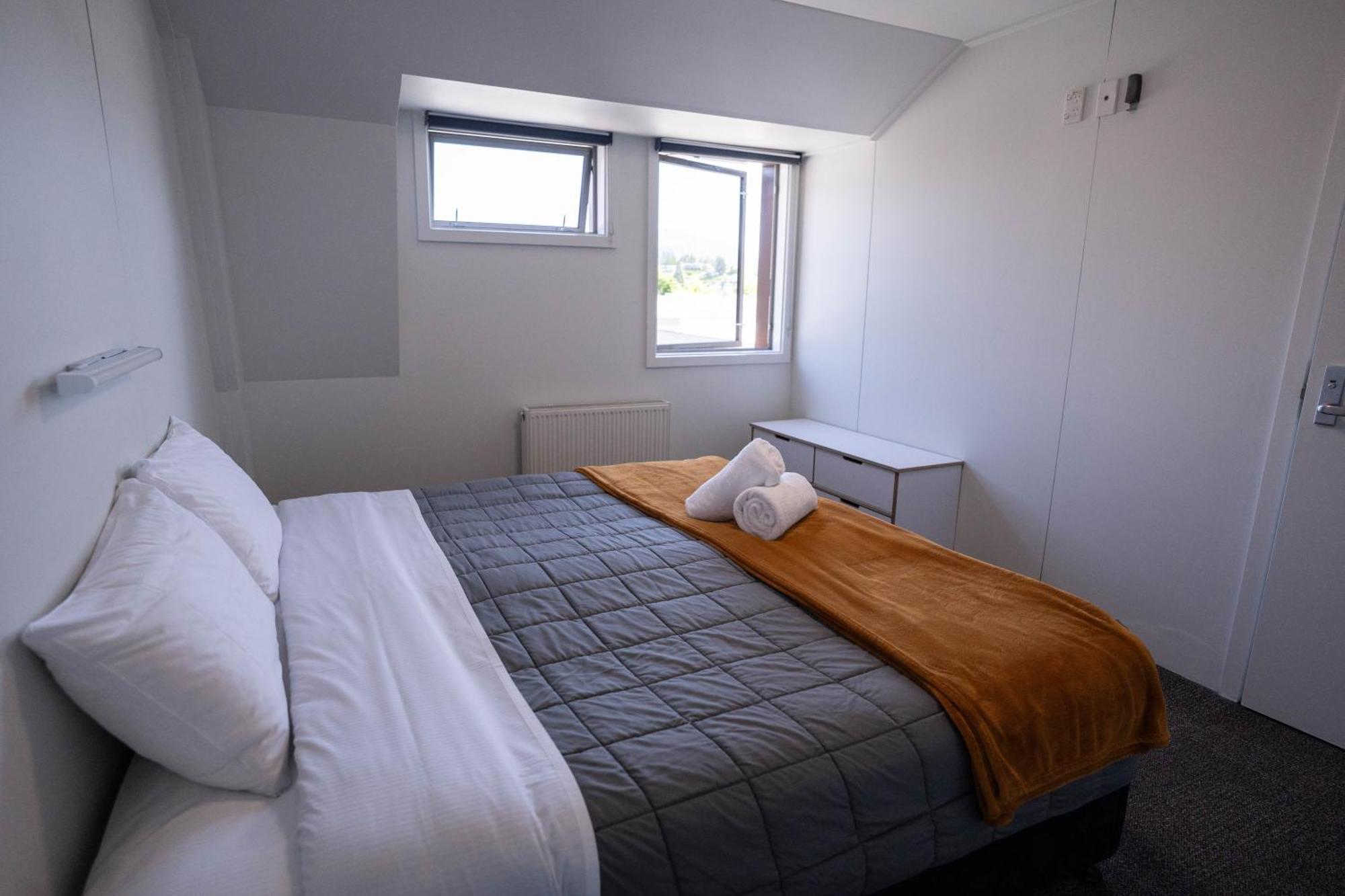 The Brownston Hostel Wanaka Exteriör bild