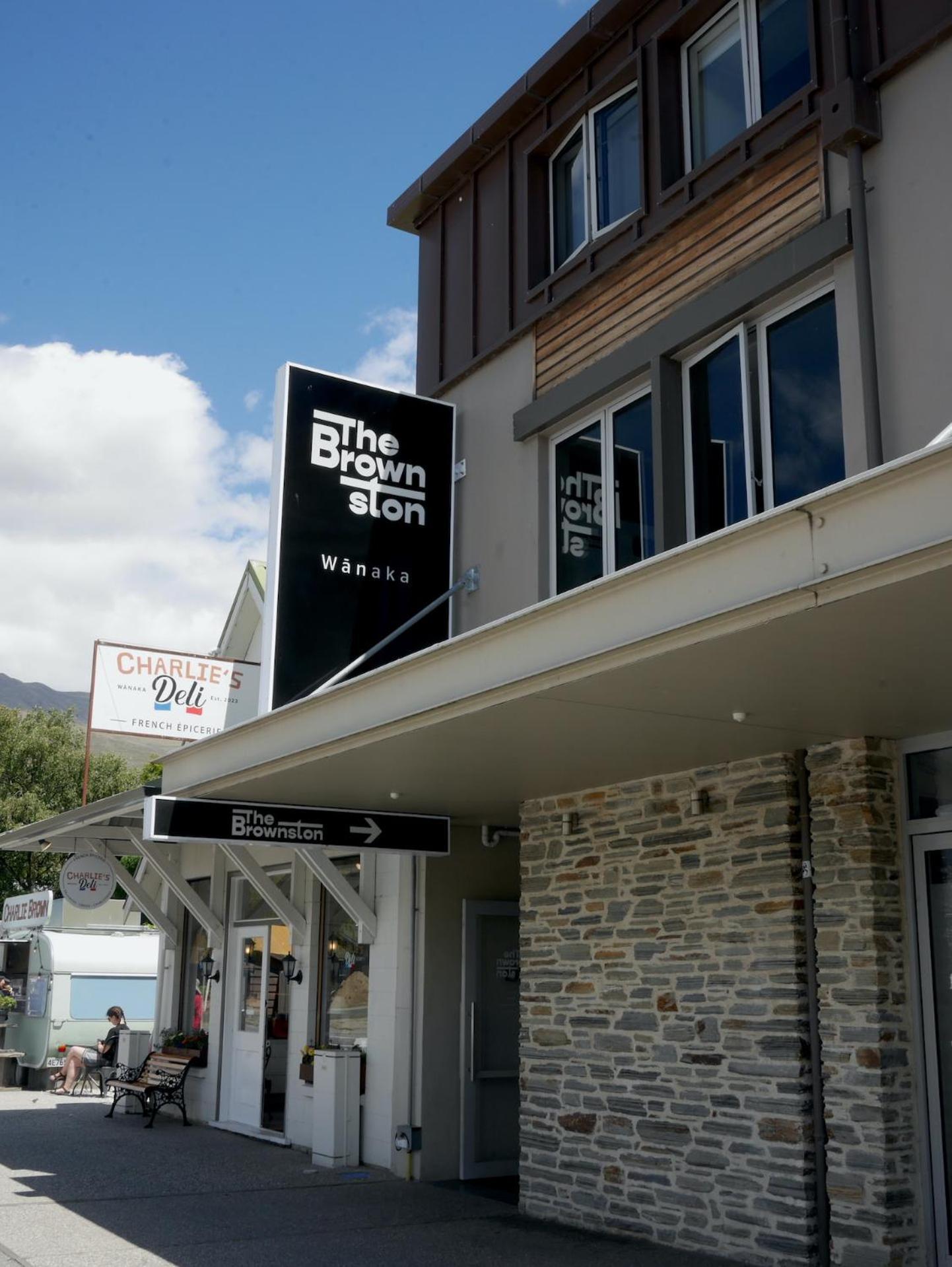 The Brownston Hostel Wanaka Exteriör bild
